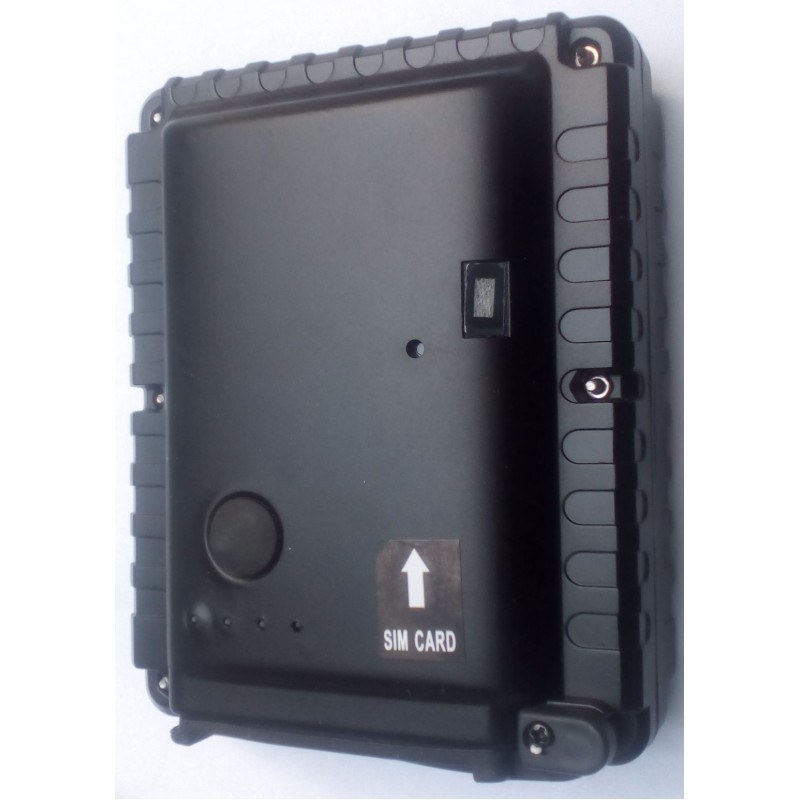 GPS Tracker / Lokátor T8800 - Vhodný pro sledování - velká výdrž baterie